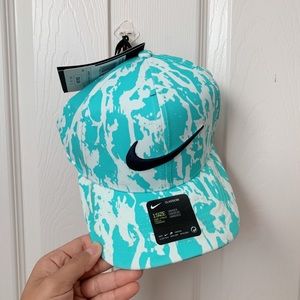 nike golf hat